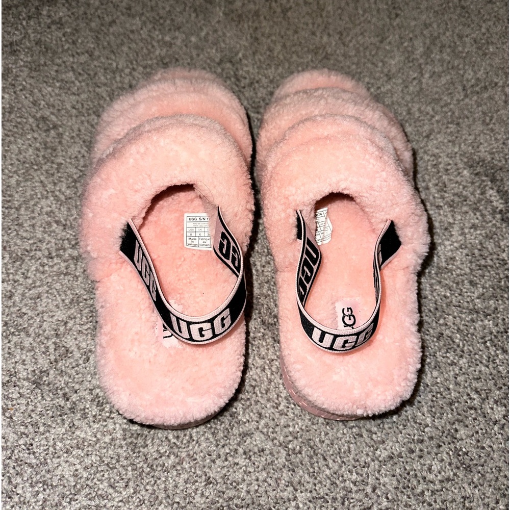 UGG slides - Picture 2 of 4
